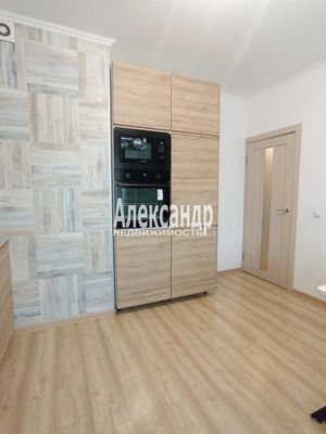 Продам двухкомнатную (2-комн.) квартиру, Воронцовский б-р, 14к4, Мурино п