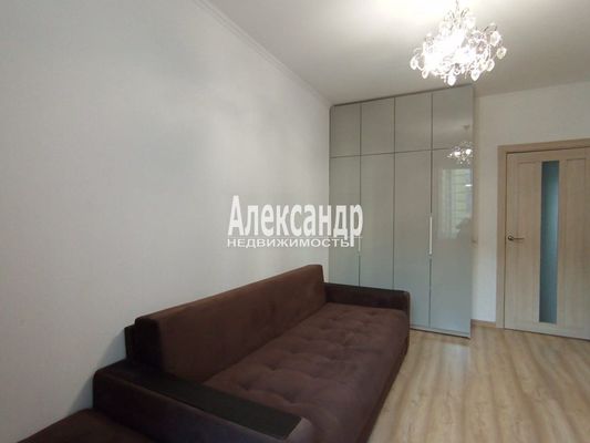 Продам двухкомнатную (2-комн.) квартиру, Воронцовский б-р, 14к4, Мурино п