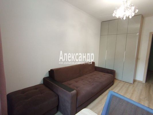 Продам двухкомнатную (2-комн.) квартиру, Воронцовский б-р, 14к4, Мурино п