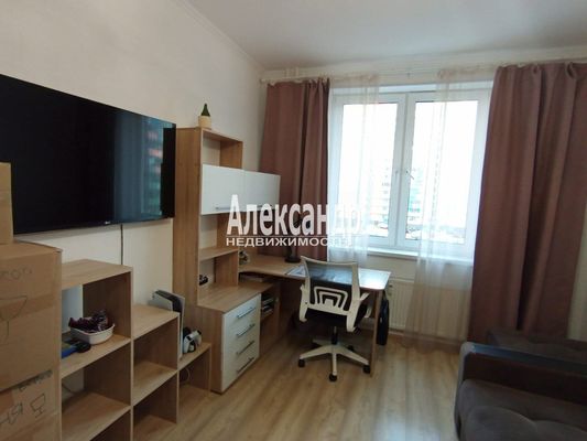 Продам двухкомнатную (2-комн.) квартиру, Воронцовский б-р, 14к4, Мурино п