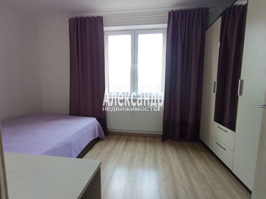 Продам двухкомнатную (2-комн.) квартиру, Воронцовский б-р, 14к4, Мурино п