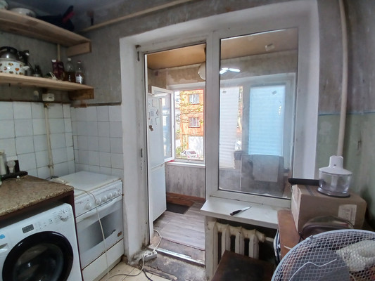 Продам двухкомнатную (2-комн.) квартиру, Шаумяна ул, 36, Туапсе г