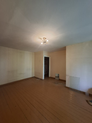 Продам трехкомнатную (3-комн.) квартиру, Свердлова ул, 78, Октябрьский г