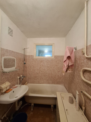 Продам трехкомнатную (3-комн.) квартиру, Свердлова ул, 78, Октябрьский г