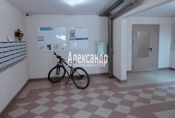Продам однокомнатную (1-комн.) квартиру, Верхняя ул, 1к2, Низино д