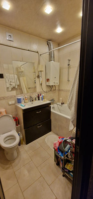 Продам двухкомнатную (2-комн.) квартиру, Лесной 2-й пер, 4/5к1, Москва г