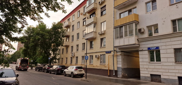 Продам двухкомнатную (2-комн.) квартиру, Лесной 2-й пер, 4/5к1, Москва г