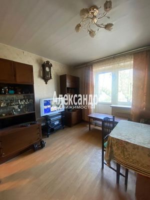 Продам трехкомнатную (3-комн.) квартиру, Народная ул, 65, Санкт-Петербург г