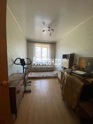 Продам трехкомнатную (3-комн.) квартиру, Народная ул, 65, Санкт-Петербург г