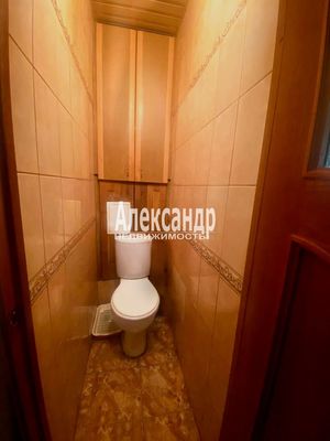 Продам трехкомнатную (3-комн.) квартиру, Народная ул, 65, Санкт-Петербург г