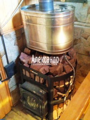 Продам двухкомнатную (2-комн.) квартиру, Малиновского ул, д. 10, Лахденпохья г