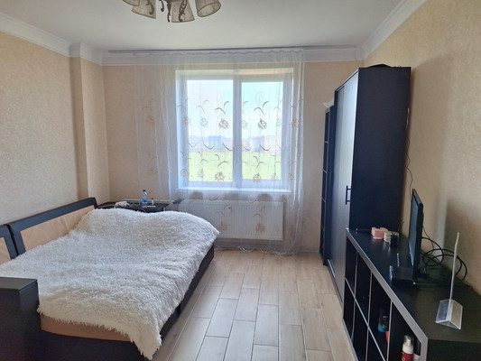 Продам однокомнатную (1-комн.) квартиру, Воронцовский б-р, 19к1, Мурино п