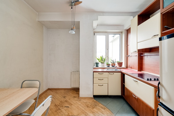Продам двухкомнатную (2-комн.) квартиру, Флотская ул, 13к3, Москва г