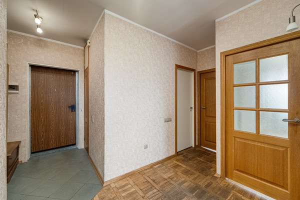 Продам двухкомнатную (2-комн.) квартиру, Флотская ул, 13к3, Москва г