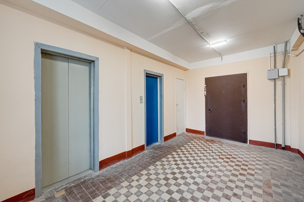 Продам двухкомнатную (2-комн.) квартиру, Флотская ул, 13к3, Москва г