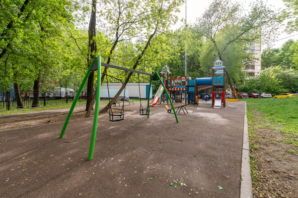 Продам двухкомнатную (2-комн.) квартиру, Флотская ул, 13к3, Москва г