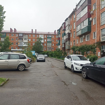 Продам однокомнатную (1-комн.) квартиру, Калинина ул, 214, Майкоп г