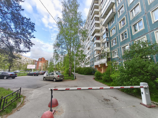 Продам однокомнатную (1-комн.) квартиру, Художников пр-кт, 4Ак1, Санкт-Петербург г