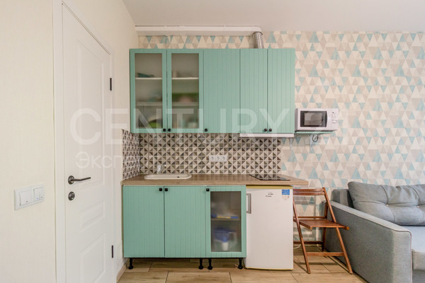 Продам двухкомнатную (2-комн.) квартиру, У.Громовой ул, 131 , Калининград г