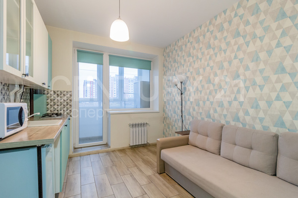 Продам двухкомнатную (2-комн.) квартиру, У.Громовой ул, 131 , Калининград г