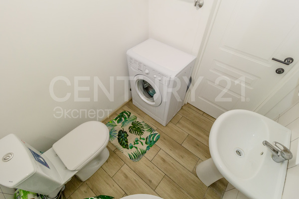 Продам двухкомнатную (2-комн.) квартиру, У.Громовой ул, 131 , Калининград г
