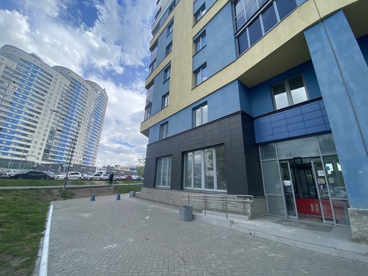 Сдам торговое помещение 101,6 м2, Репина ул, 52, Екатеринбург г