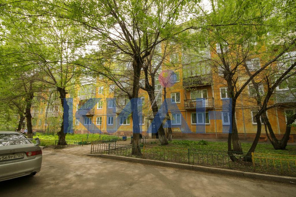 Продам двухкомнатную (2-комн.) квартиру, 60 лет Октября ул, 51, Красноярск г