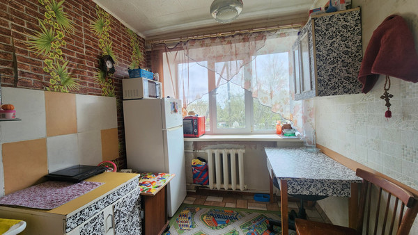 Продам комнату в 4-комн. квартире, Ленина ул, 4, Шабровский п