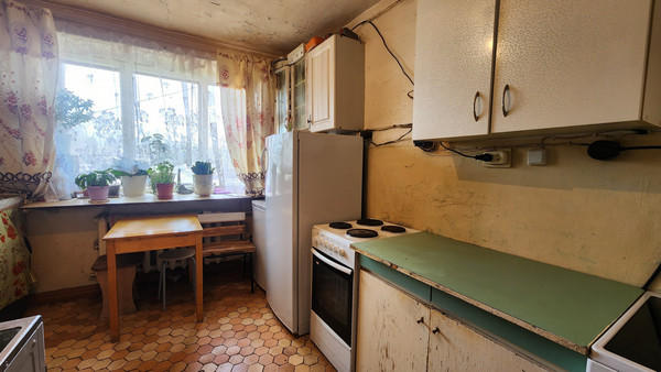 Продам комнату в 4-комн. квартире, Ленина ул, 4, Шабровский п