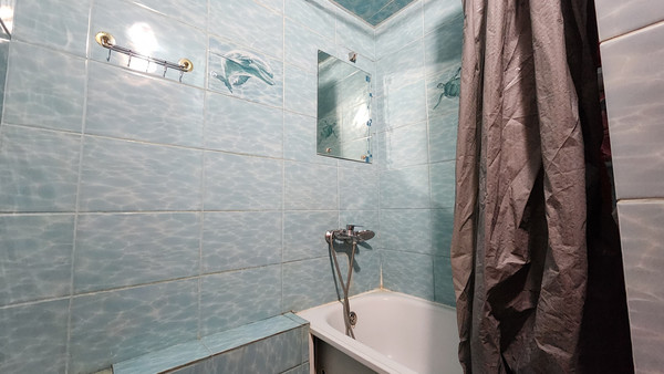 Продам комнату в 4-комн. квартире, Ленина ул, 4, Шабровский п