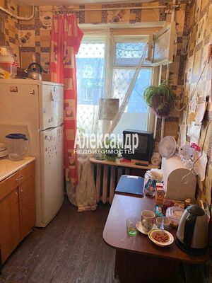 Продам однокомнатную (1-комн.) квартиру, 23, Тельмана п