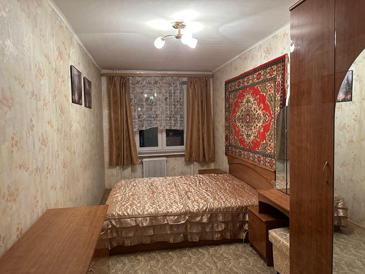 Продам трехкомнатную (3-комн.) квартиру, Садовая ул, 9, Ледово п
