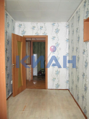 Продам двухкомнатную (2-комн.) квартиру, Джамбульская ул, 19кВ, Красноярск г