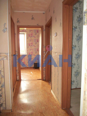 Продам двухкомнатную (2-комн.) квартиру, Джамбульская ул, 19кВ, Красноярск г