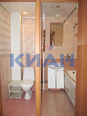 Продам двухкомнатную (2-комн.) квартиру, Джамбульская ул, 19кВ, Красноярск г