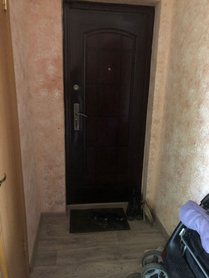 Продам однокомнатную (1-комн.) квартиру, 6-й кв-л, 8, Шелехов г