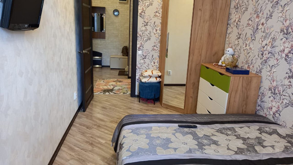 Продам двухкомнатную (2-комн.) квартиру, Березовый мкр, 97, Иркутск г