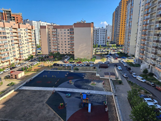Продам двухкомнатную (2-комн.) квартиру, Южная ул, 27, Новороссийск г