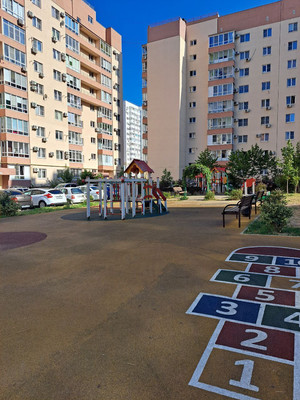 Продам двухкомнатную (2-комн.) квартиру, Южная ул, 27, Новороссийск г