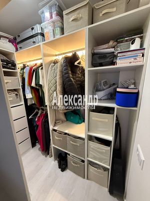 Продам двухкомнатную (2-комн.) квартиру, Заневский пр-кт, 22, Санкт-Петербург г