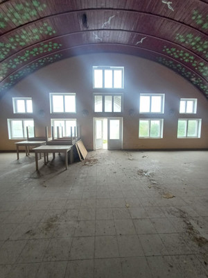 Продам коммерческое помещение 200 м2, Коростенская ул, 22, Молочное с