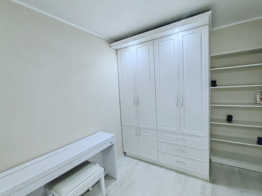 Продам трехкомнатную (3-комн.) квартиру, Бухарестская ул, 23Ак1, Санкт-Петербург г