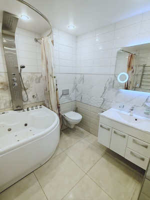 Продам трехкомнатную (3-комн.) квартиру, Бухарестская ул, 23Ак1, Санкт-Петербург г