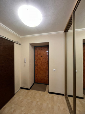 Продам трехкомнатную (3-комн.) квартиру, Свободы ул, 35/75, Сыктывкар г