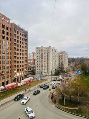 Продам трехкомнатную (3-комн.) квартиру, Свободы ул, 35/75, Сыктывкар г