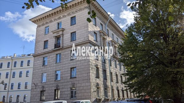 Продам комнату в 3-комн. квартире, Курляндская ул, д. 29/31, Санкт-Петербург г