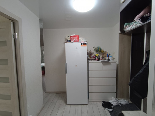 Продам трехкомнатную (3-комн.) квартиру, Полины Осипенко ул, 23, Ишим г