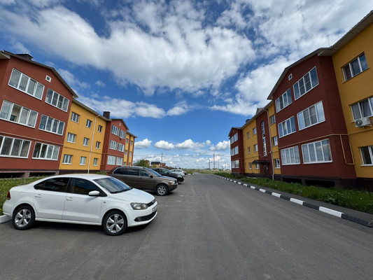 Продам двухкомнатную (2-комн.) квартиру, Надежды ул, 6, Глинищево с