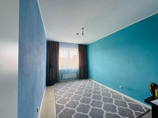 Продам двухкомнатную (2-комн.) квартиру, Крымская (Мирный мкр.) ул, 10, Мирный п