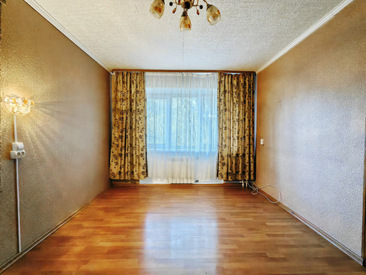 Продам однокомнатную (1-комн.) квартиру, Октябрьская ул, 26А, Турово с